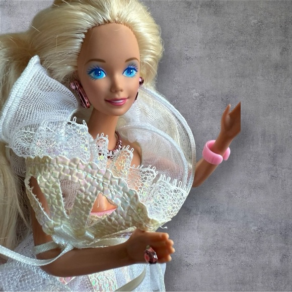 Barbie Hollywood Hair 1992, Dance Magic Barbie 1989, Mattel HS Musical Chad 2007 - Picture 4 of 8